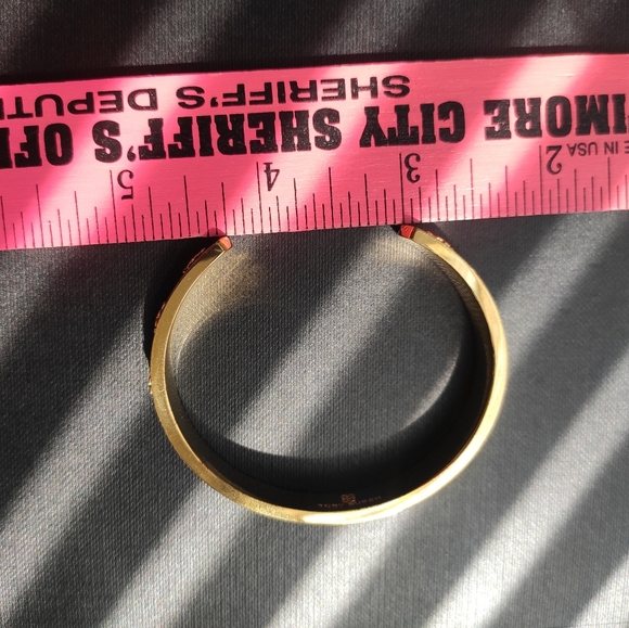 Tory Burch ENAMEL RAISED Logo Cuff Bracelet - Picture 11 of 12